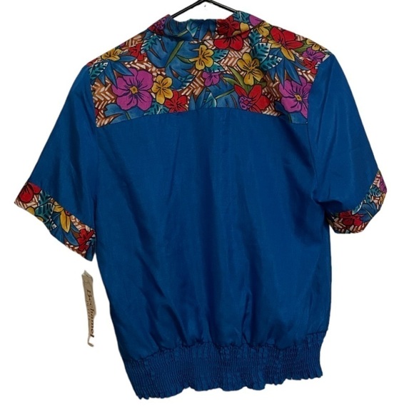 Vintage Blue Floral Cropped Short Sleeve Blouse by Bechamel Petite Size Small - Picture 2 of 3